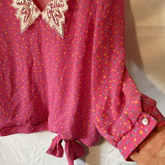 Vintage Women's Pink Blouse with Lace Collar and Tie Waist size Large 20in PTP - Picture 4 of 6